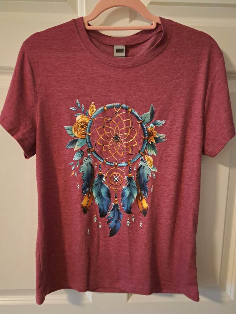 DREAMCATCHER T- SHIRT size small DIGIPRINT TOP dream catcher ROSE COLOR so Soft